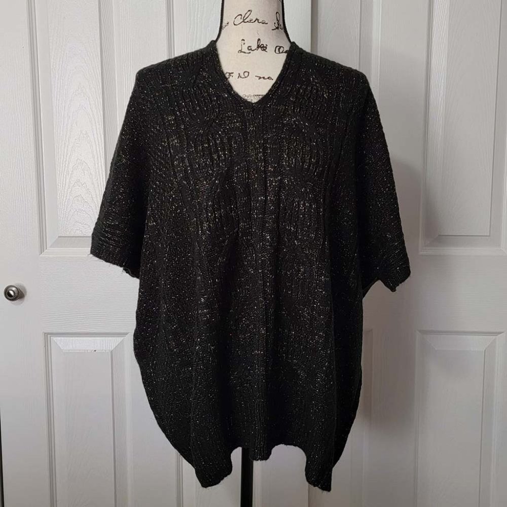 Jaclyn Smith Black/Gray Cap/Short Sleeve Knit Pullover Sweater Large OR XXL